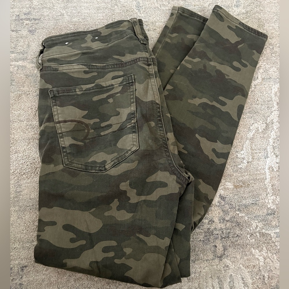 American Eagle Camo Jeggings